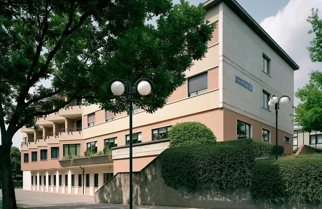 Albergo Casa Dell'Ospite-1